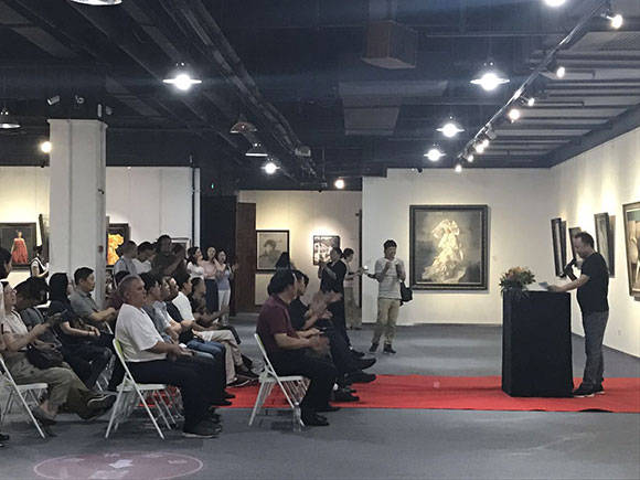 南昌喜油画中心 中法文化艺术交流巡回展免费开放，展示艺术无国界